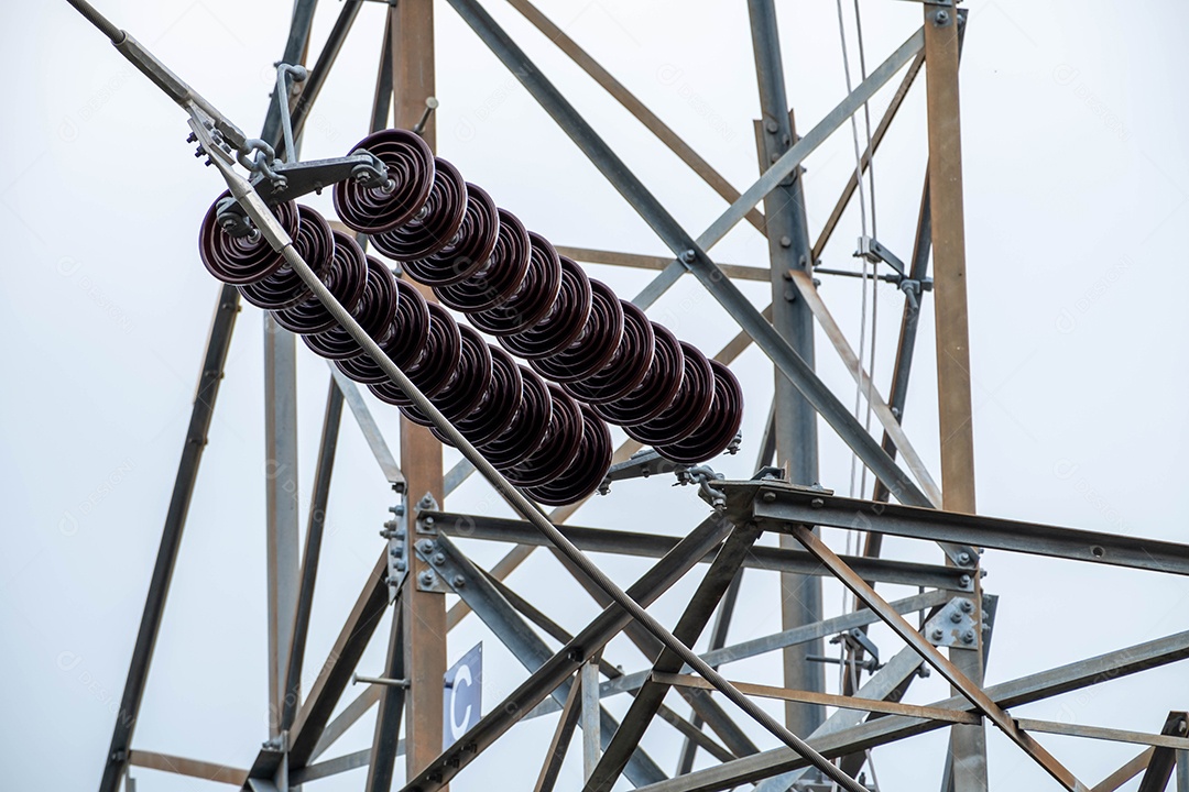 Torre de alta de transmissão energia isolante
