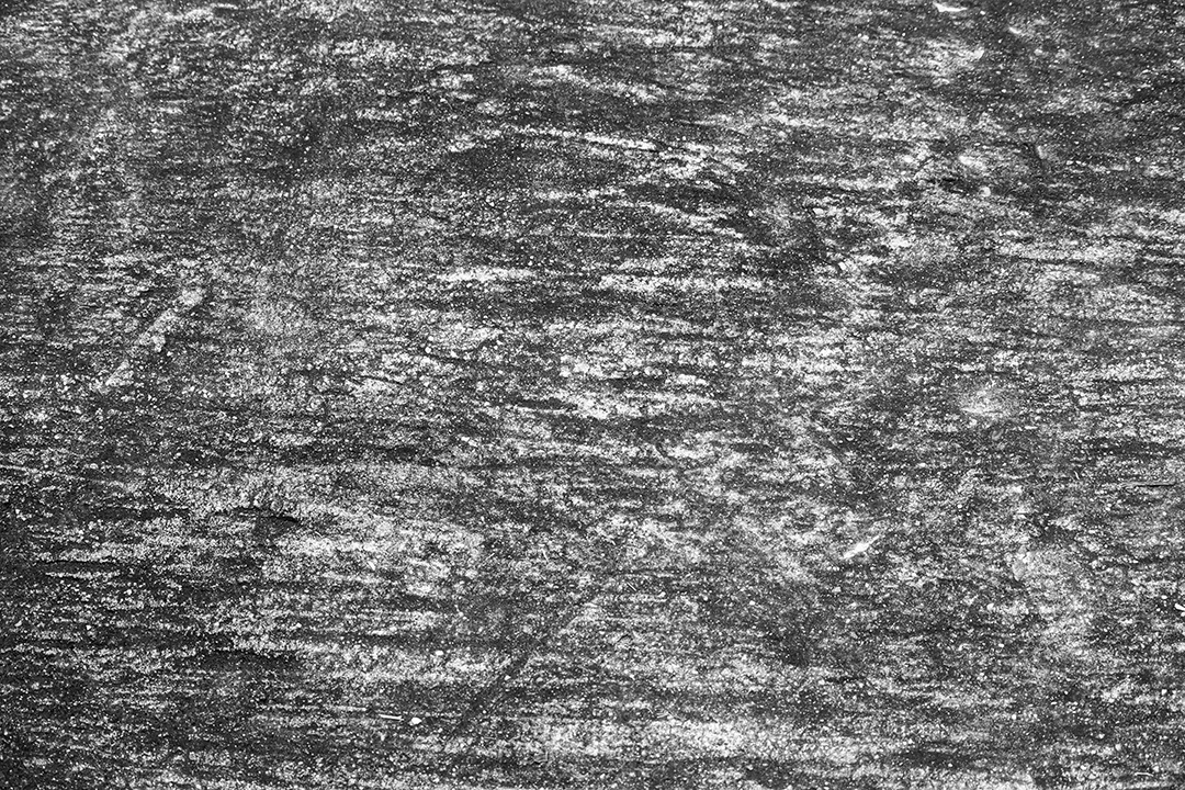 Velho muro de concreto em preto e branco, parede de cimento, parede quebrada, textura de fundo