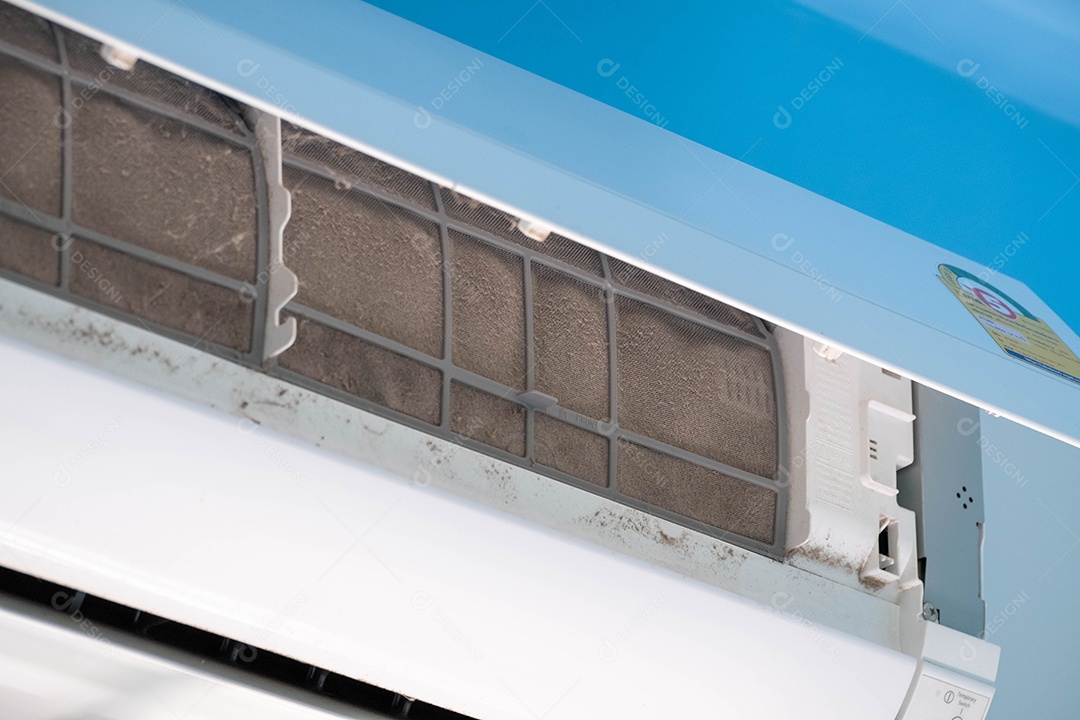 Poeira que se deposita no filtro de ar do ar condicionado por muito tempo. Pode causar efeitos adversos no sistema respiratório.