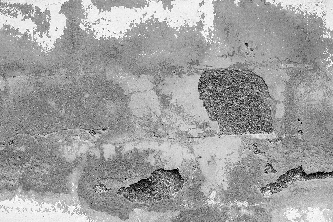 Velho muro de concreto em preto e branco, parede de cimento, parede quebrada, textura de fundo