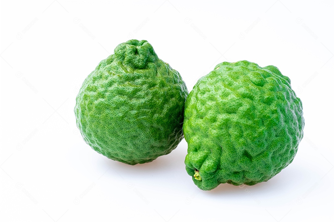 Frutas comida goiaba sobre fundo branco