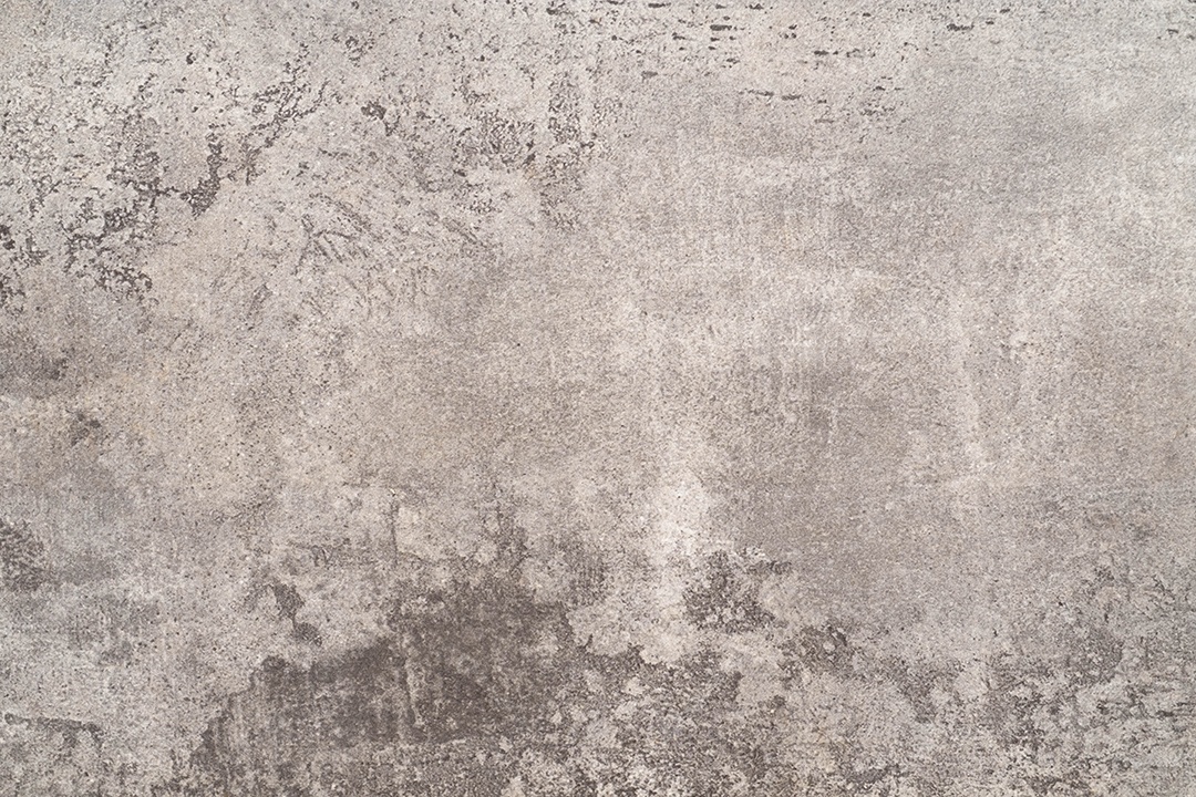 Velho muro de concreto em preto e branco, parede de cimento, parede quebrada, textura de fundo