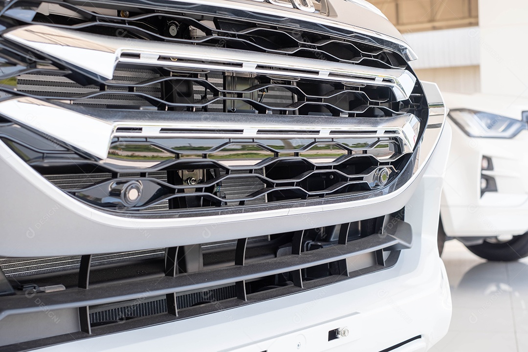 Closeup imagem de uma grade de carro de metal.