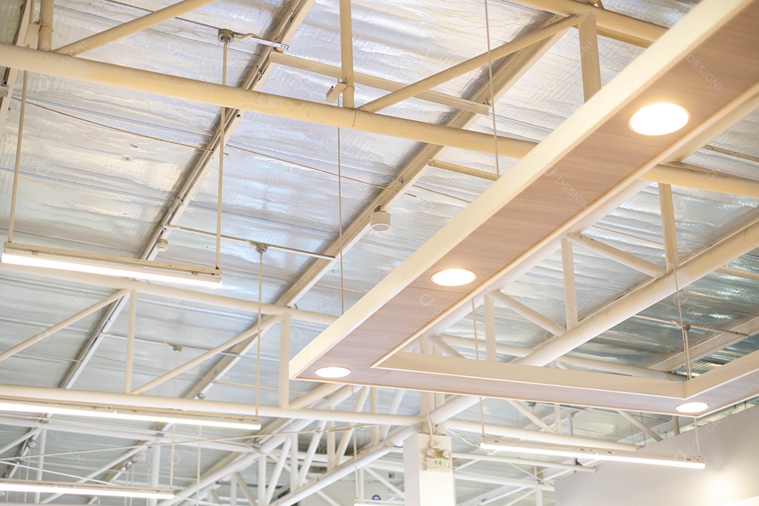 Estrutura de construção de estilo moderno E parece elegante e bonita Construída em aço macio e pintada. Para parecer confortável e clássico