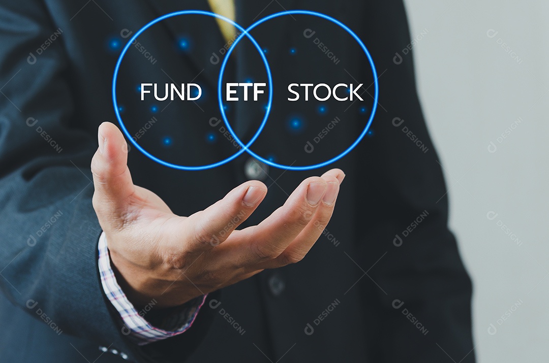 Ícone do empresário de mão ETF Câmbio de fundo comercial  tela virtual.