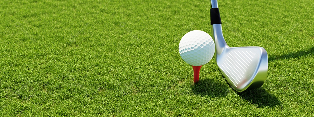 Bola de golfe no tee e clube de golfe com fundo verde do fairway. Esporte e conceito atlético. Banner para publicidade com espaço de cópia. renderização de ilustração 3D