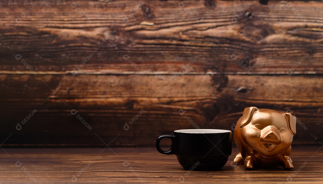 Cofrinho mostrando poupança, renda, investimentos, ações