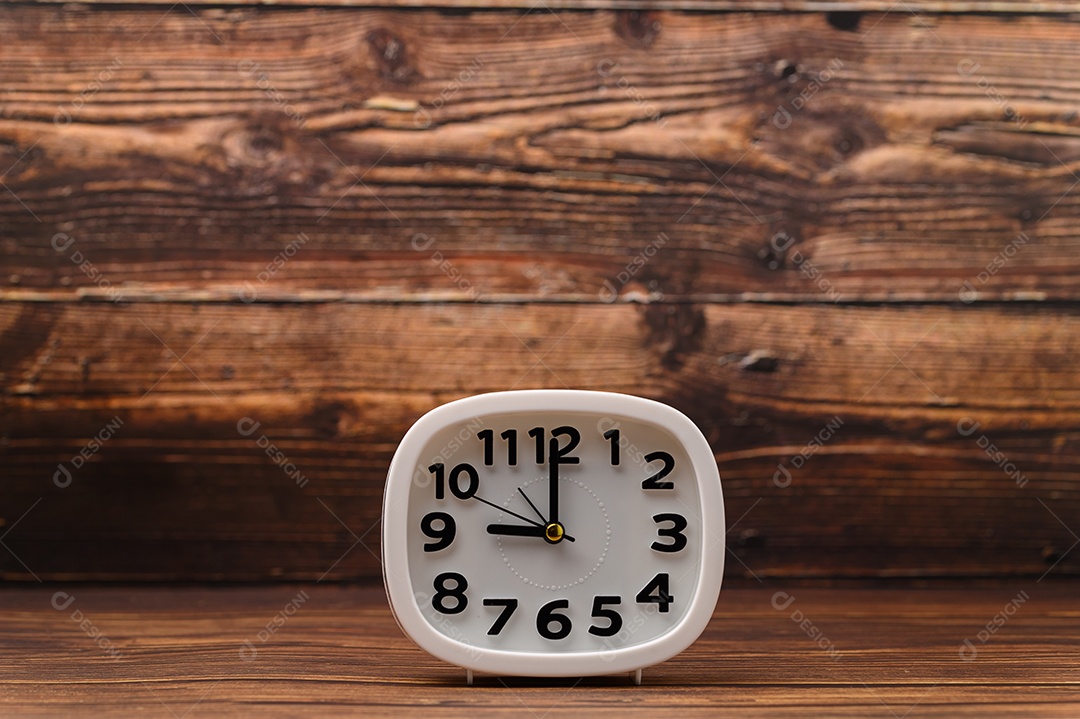 Relógio determina as atividades diárias.