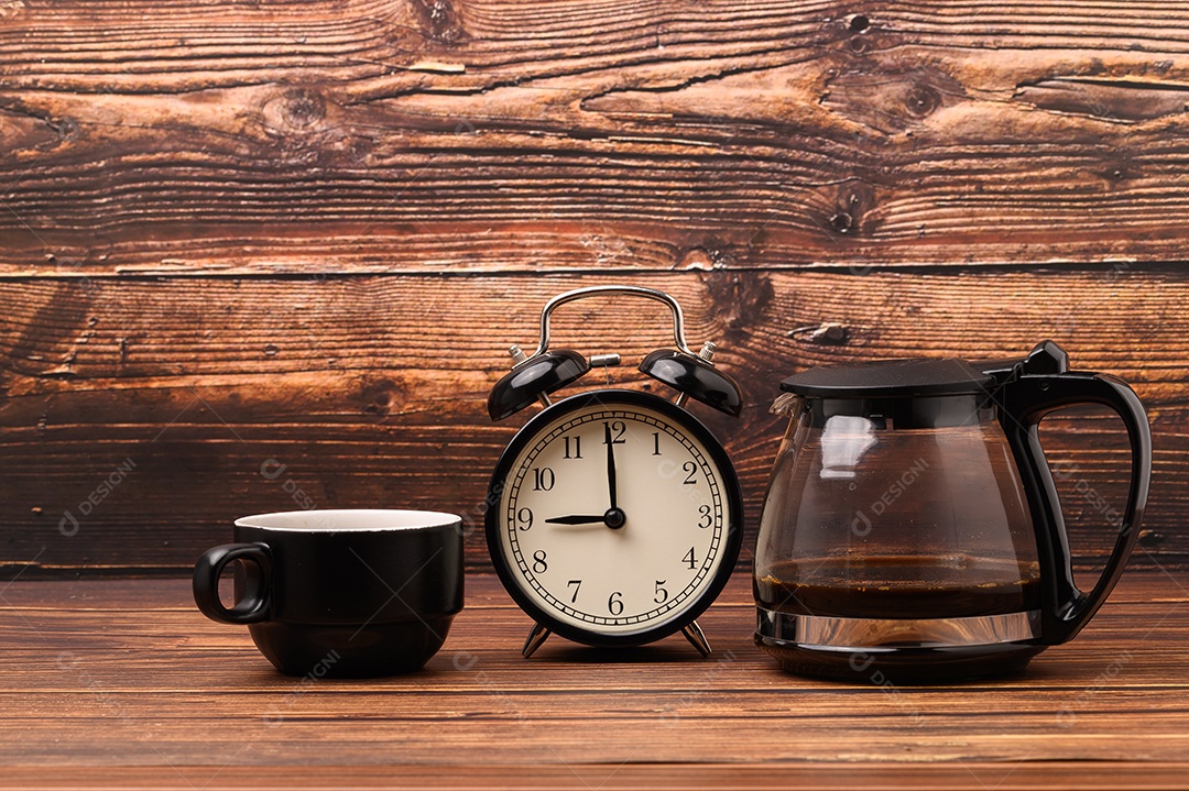 Trabalhe, leia e escreva, reserve e tome café.