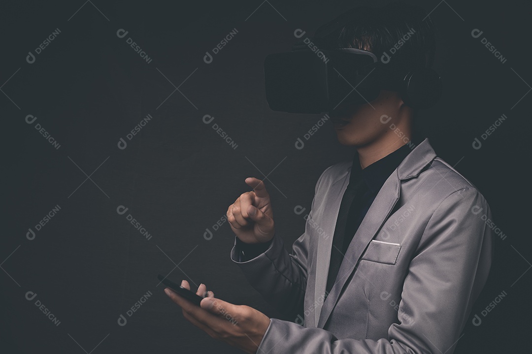 VR glasses connection metaverse online technology