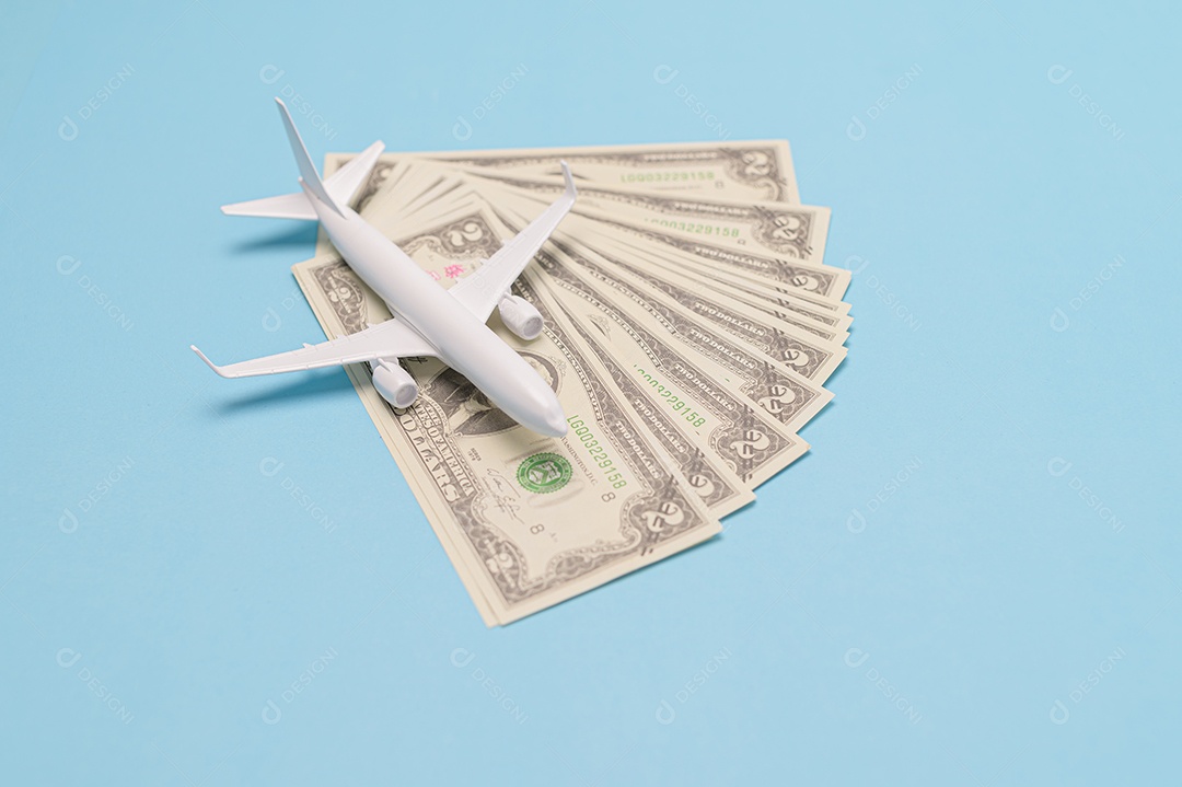 Fazendo negócios e viajando ao redor do mundo e negociando em todo o mundo.