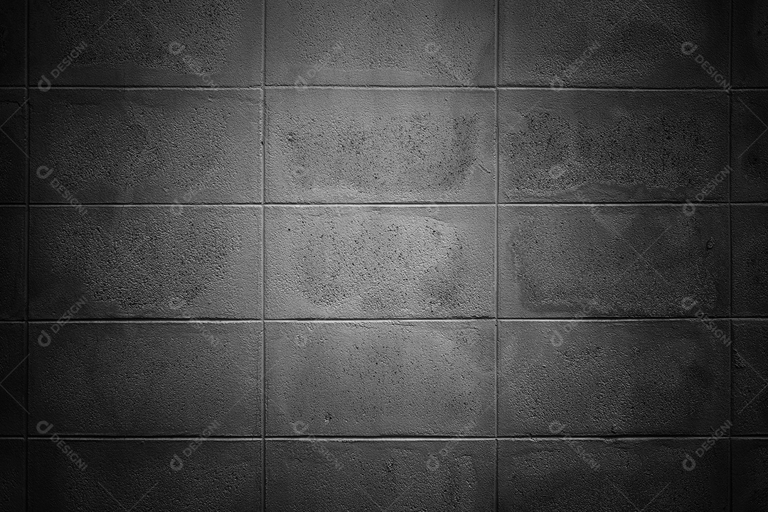 Quarto escuro feito de fundo de tijolo de concreto.