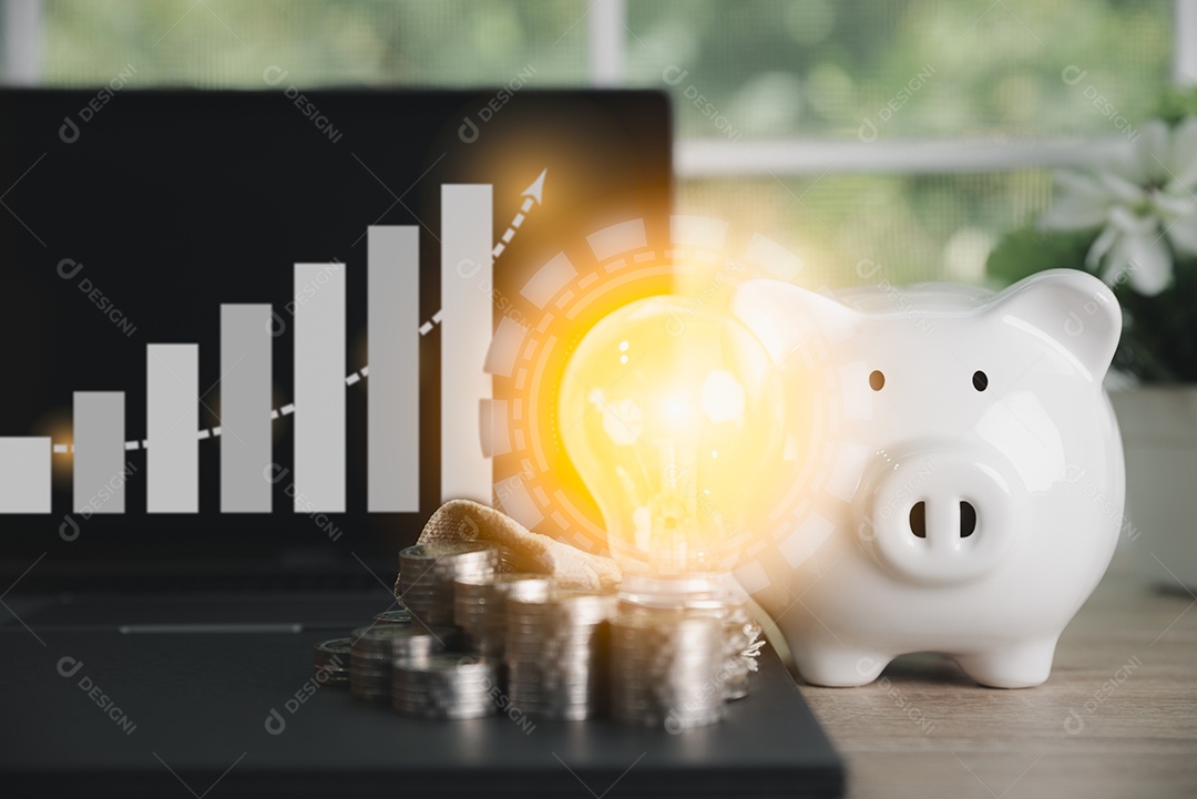 Cofrinho porco branco e lâmpada