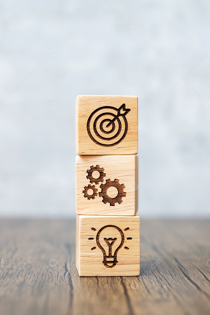 bloco de madeira com objetivo de negócios, estratégia, alvo, missão, ação, objetivo, trabalho em equipe e conceito de ideia
