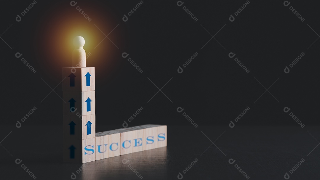 Blocos de madeira colocados na bancada