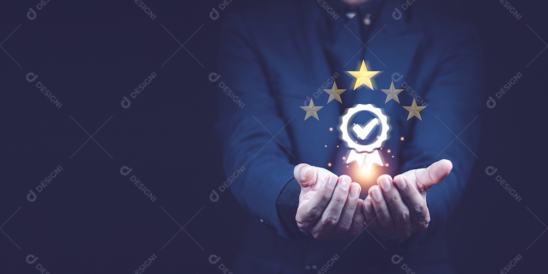 Hand shows the sign of superior service Quality guarantee 5 stars