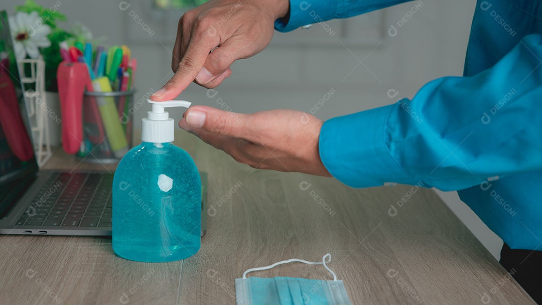 Álcool para lavar as mãos Computador portátil