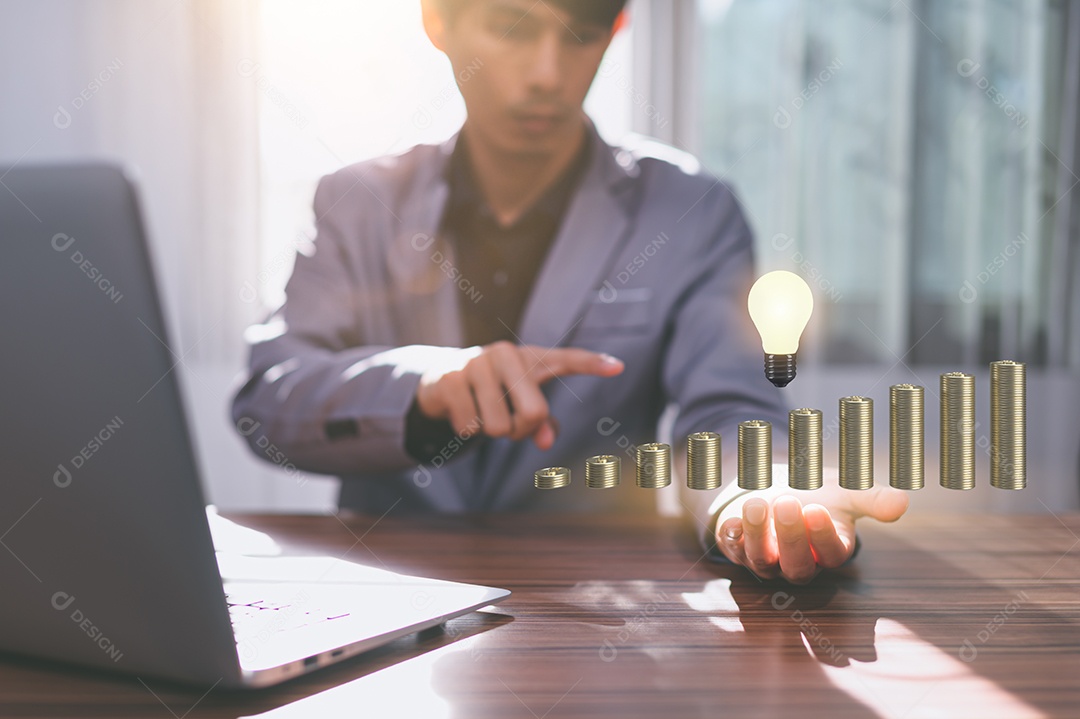 Moedas empilhadas investimento estoques crescimento financeiro