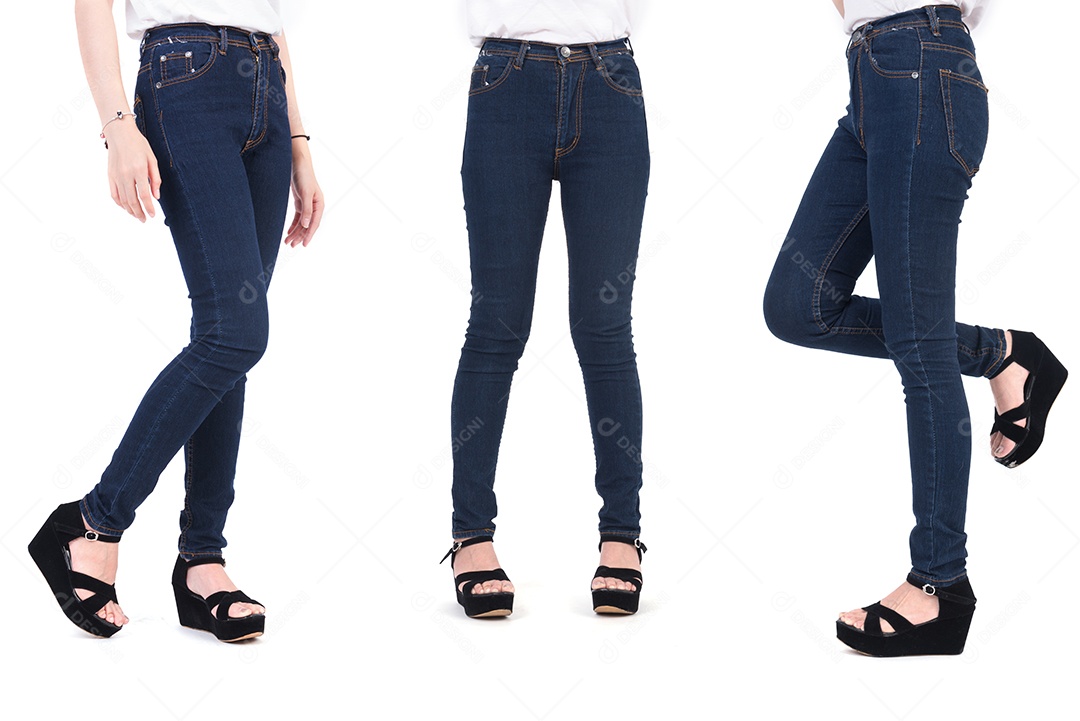 Feche a parte inferior do corpo da mulher de beleza com jeans e sapatos da moda.