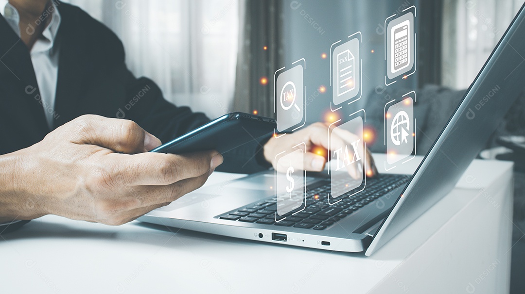 Empresas que usam um computador para preencher o formulário de declaração de imposto de renda individual on-line para pagamento de impostos. Governo, impostos estaduais. Análise de dados, papelada, pesquisa financeira, relatório. Cálculo de imposto de