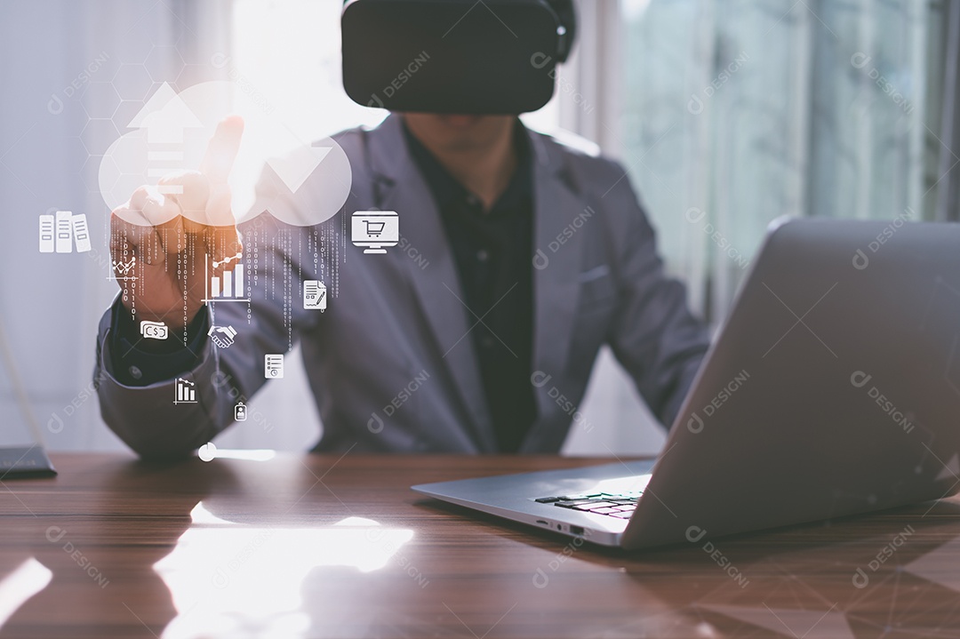 Empresário gráfico exibição investimento renda de ações crescimento financeiro