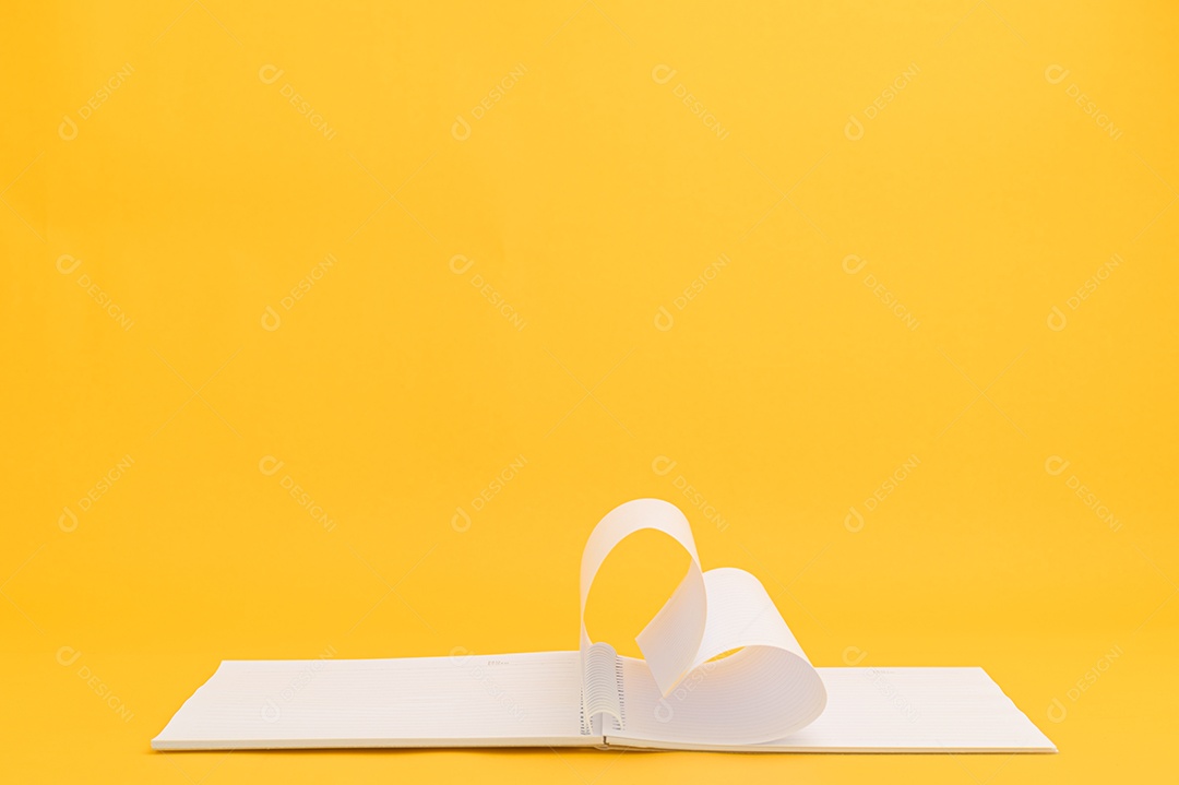 Leia livros para aumentar o conhecimento e as habilidades