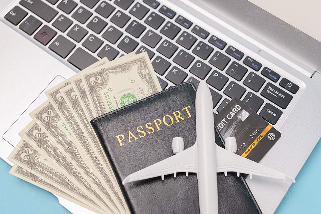 Fazendo negócios e viajando ao redor do mundo e negociando em todo o mundo.