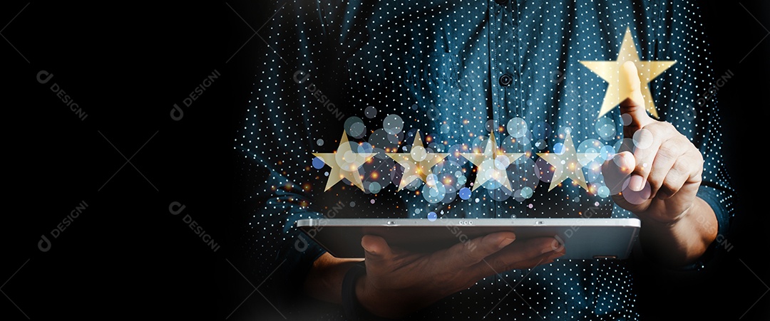 Classificação de cinco estrelas (5) com tela sensível ao toque de um empresário