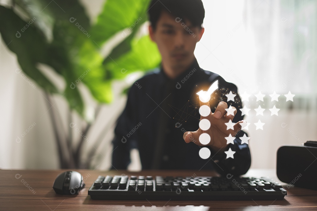 Feedback de satisfação da avaliação do cliente, o usuário avalia a experiência do serviço