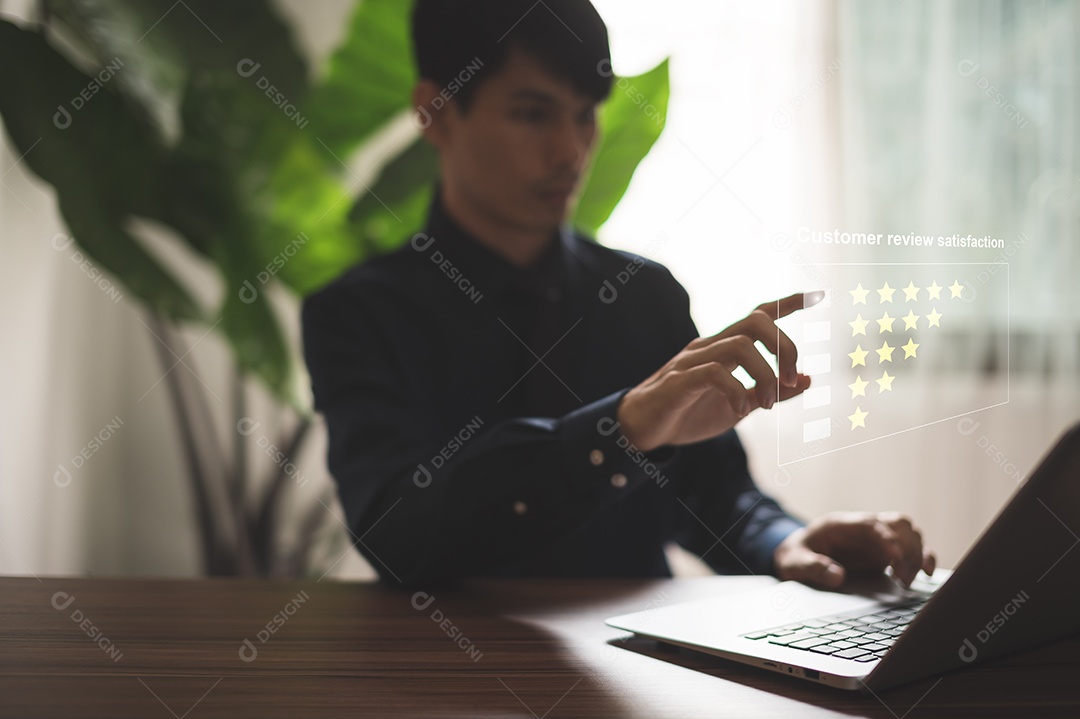 Feedback de satisfação da avaliação do cliente, o usuário avalia a experiência do serviço