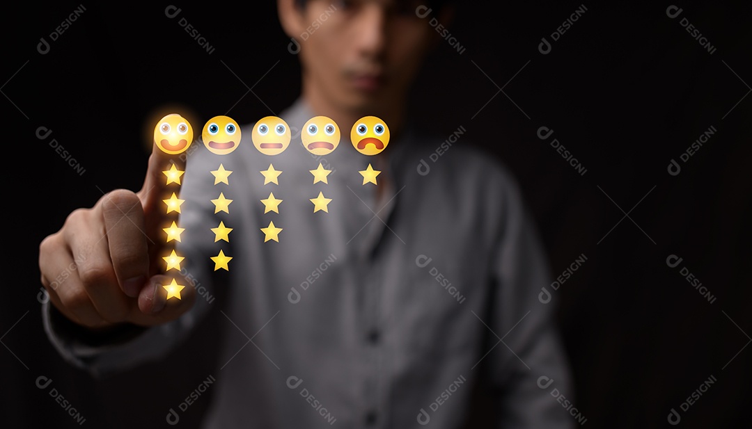 Feedback de satisfação da avaliação do cliente, o usuário avalia a experiência
