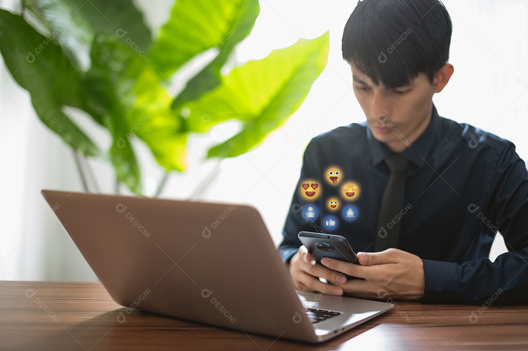 Ícone de emoção Mídia social e conceito on-line digital