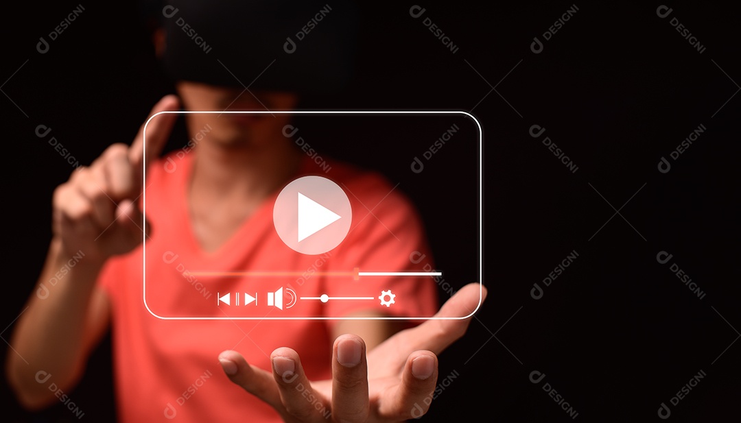 Assistindo vídeo na internet, concerto online ao vivo