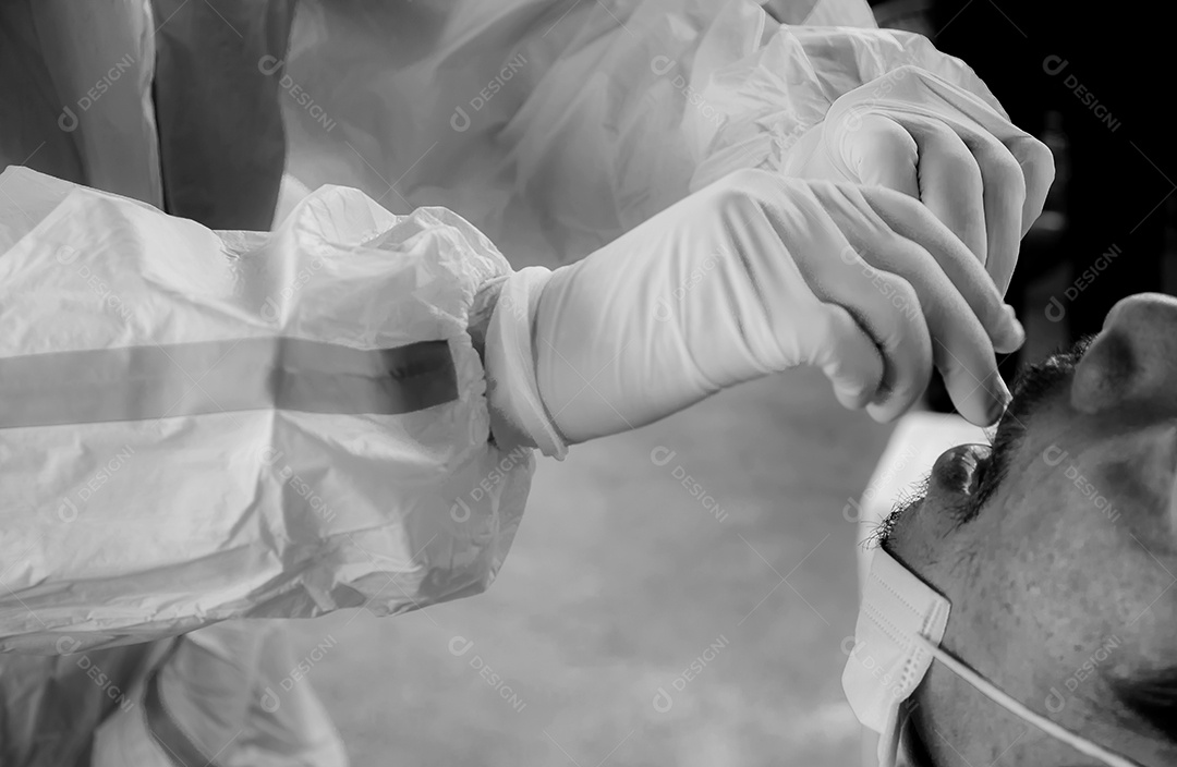 O teste de triagem para encontrar pessoas infectadas com o coronavírus ou COVID 19