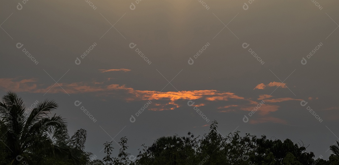 Céu colorido do pôr do sol no crepúsculo, papel de parede, plano de fundo