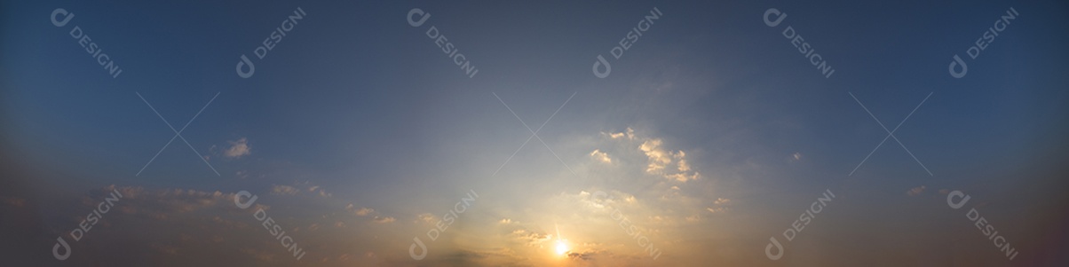 Céu e as nuvens da noite