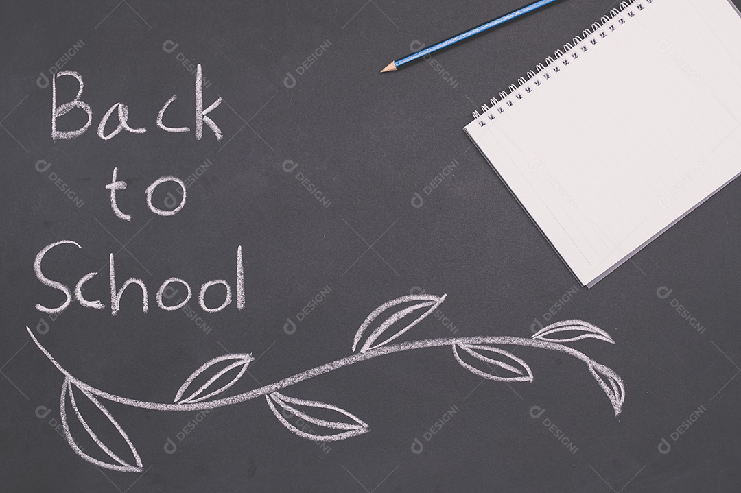 De volta ao livro de conceito de escola e educação no quadro-negro