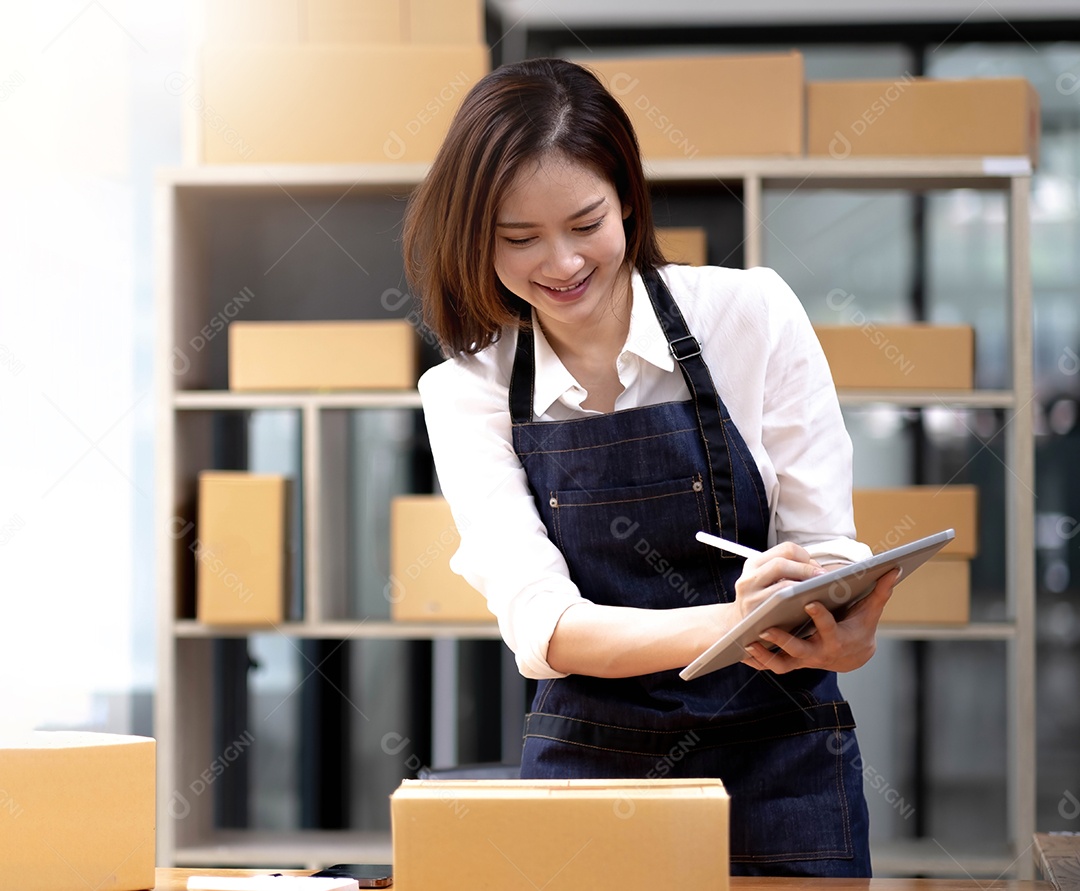 Retrato de iniciar pequenas empresas Proprietárias