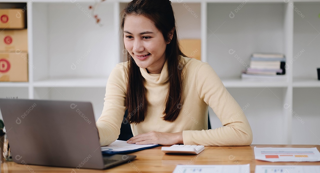 Empresários de vendas online pequenas e médias empresas