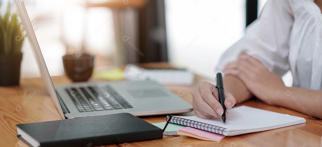 Online, educação e distanciamento social na internet