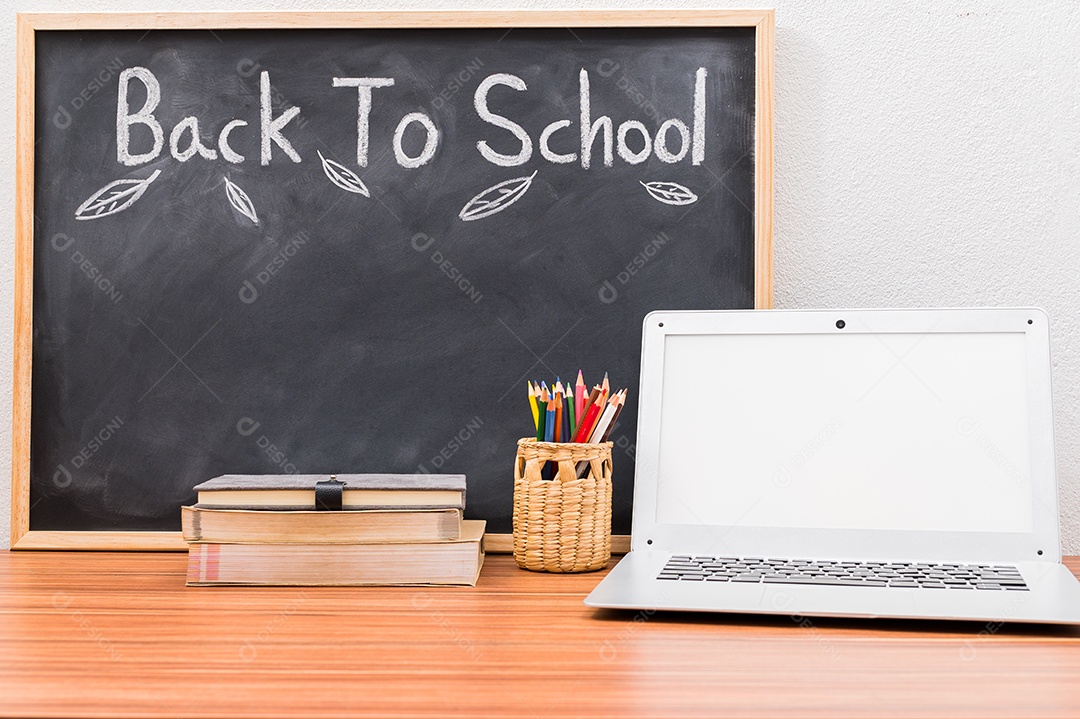 De volta à escola e ao conceito de educação para aprender a melhorar as habilidades