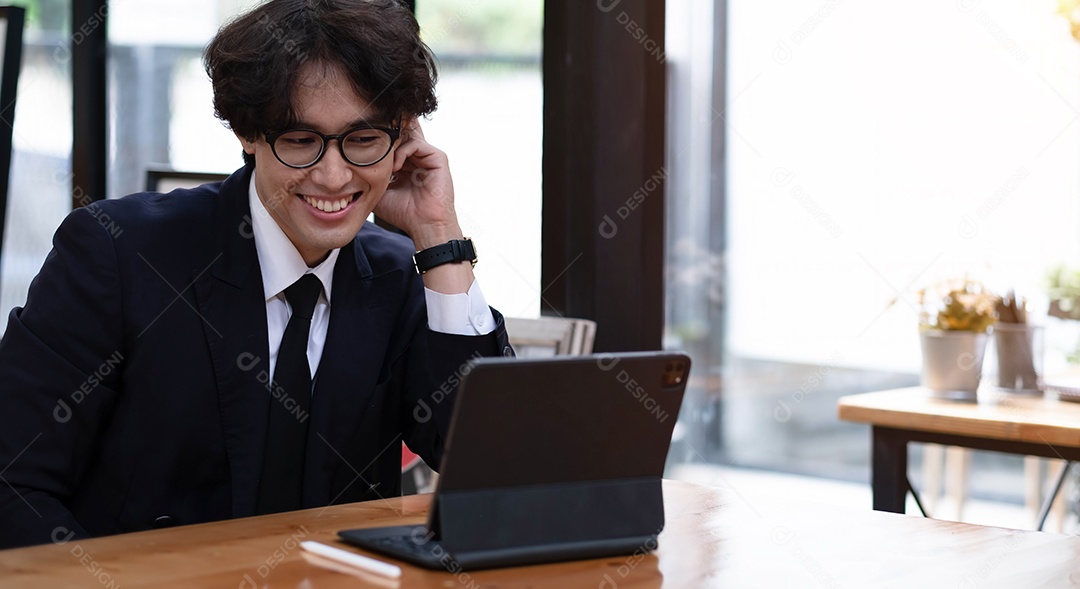 Videoconferência online e Reunião digital. Empresário discute