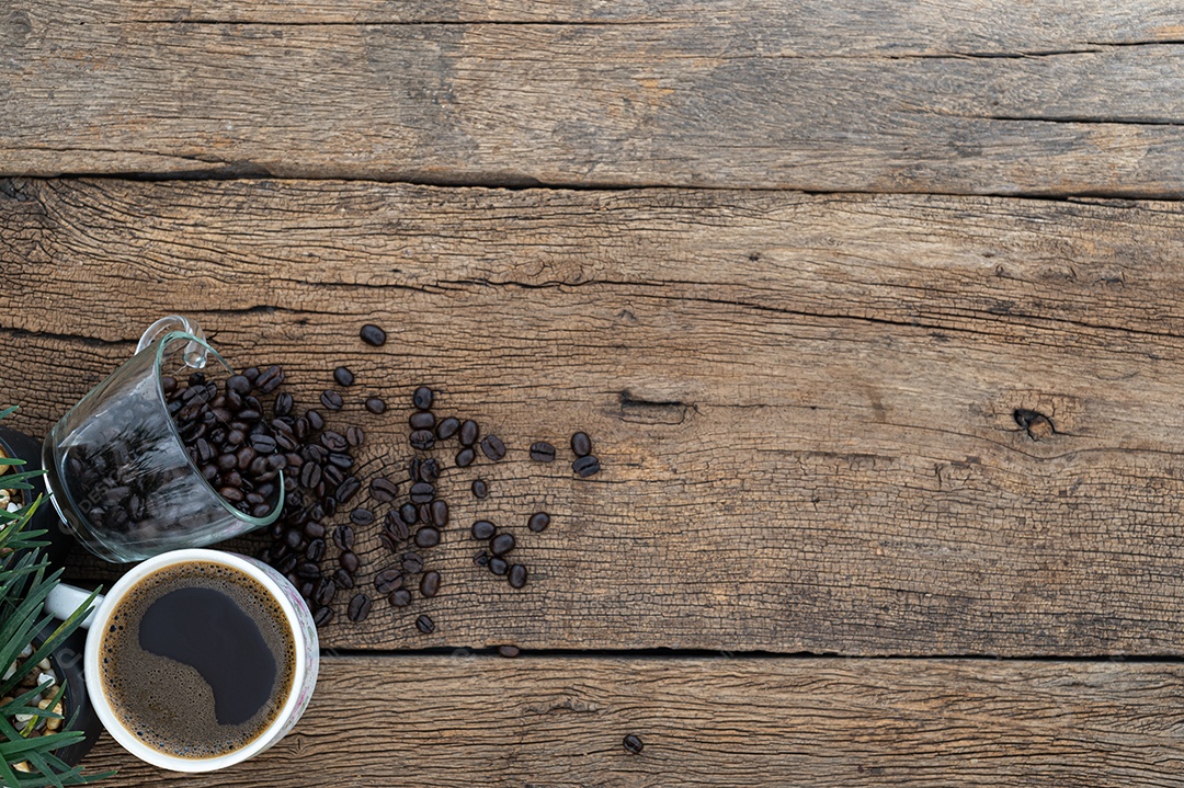 Conceito de café energético é colocado sobre a mesa.