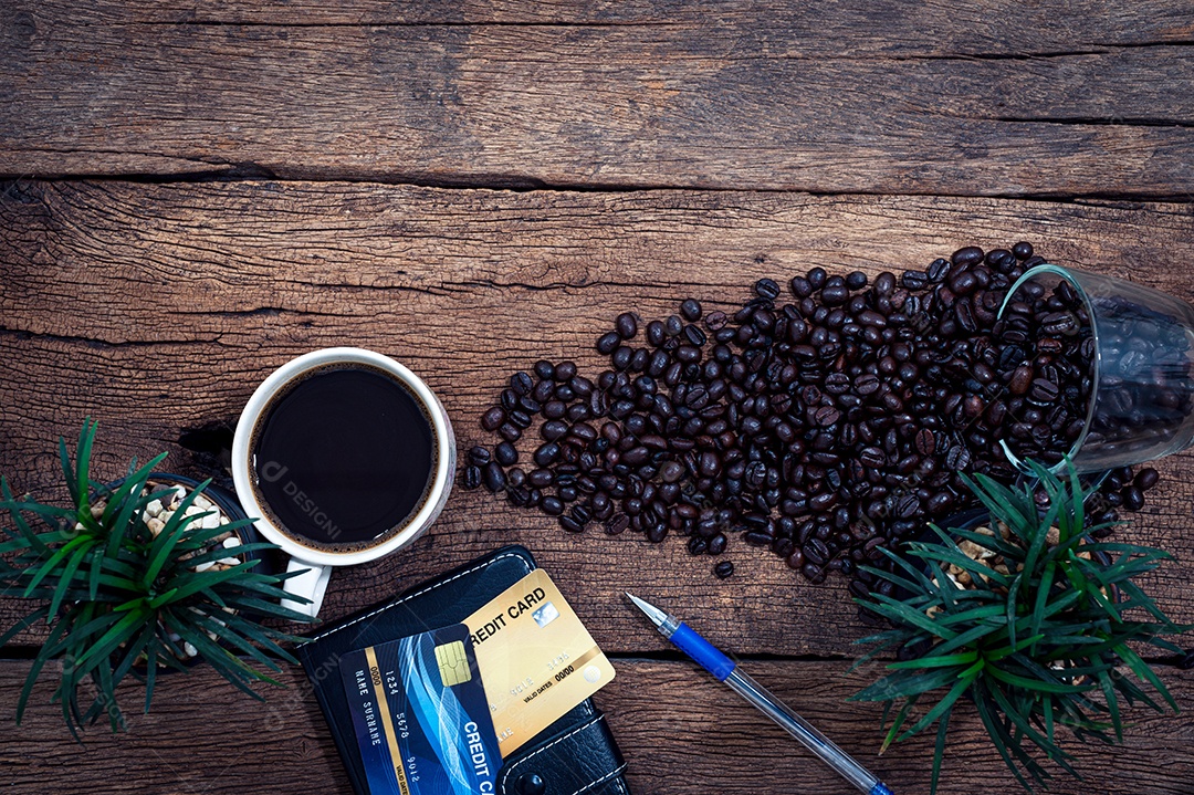 Cartões de crédito, empréstimos bancários estão à mesa