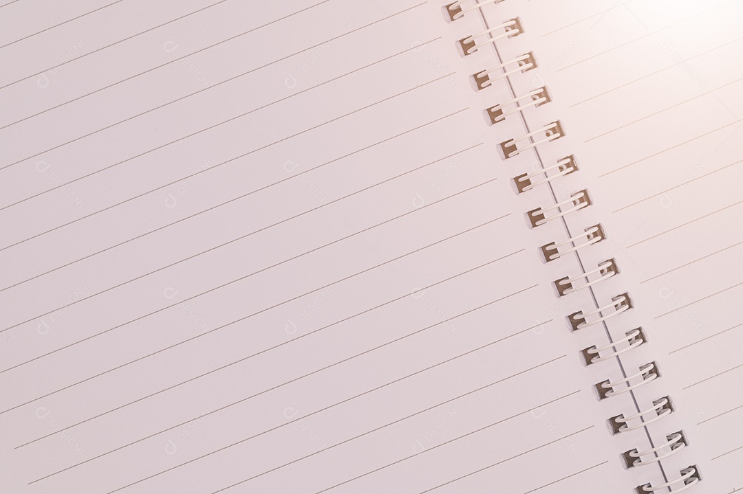 Adoro ler, escrever livros, beber café