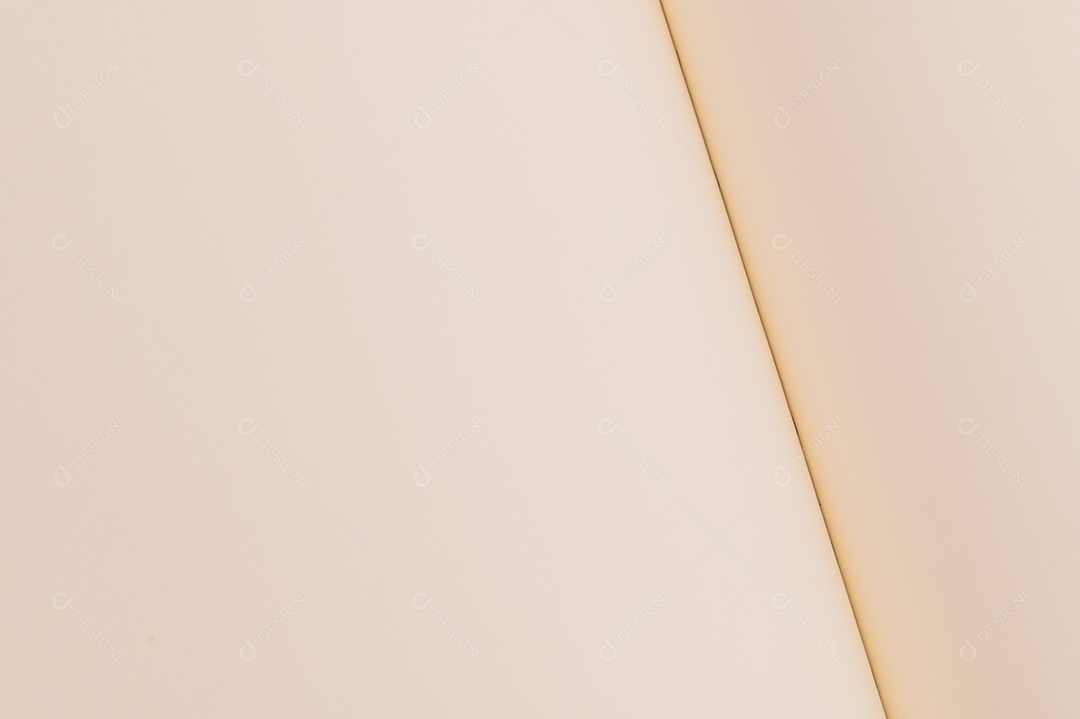 Adoro ler, escrever livros, beber café