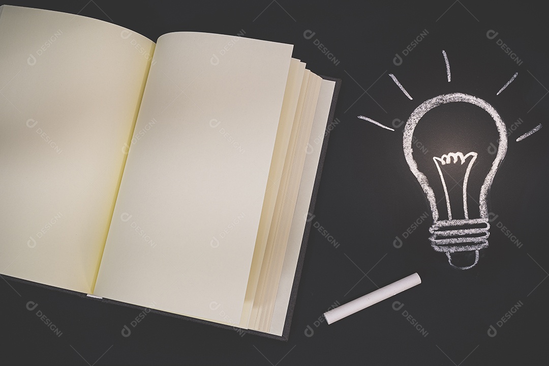 Adoro beber café, grãos de café alinham a palavra café