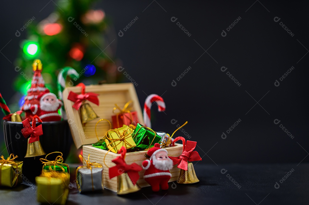 Caixa de presente feliz natal fundo isolado