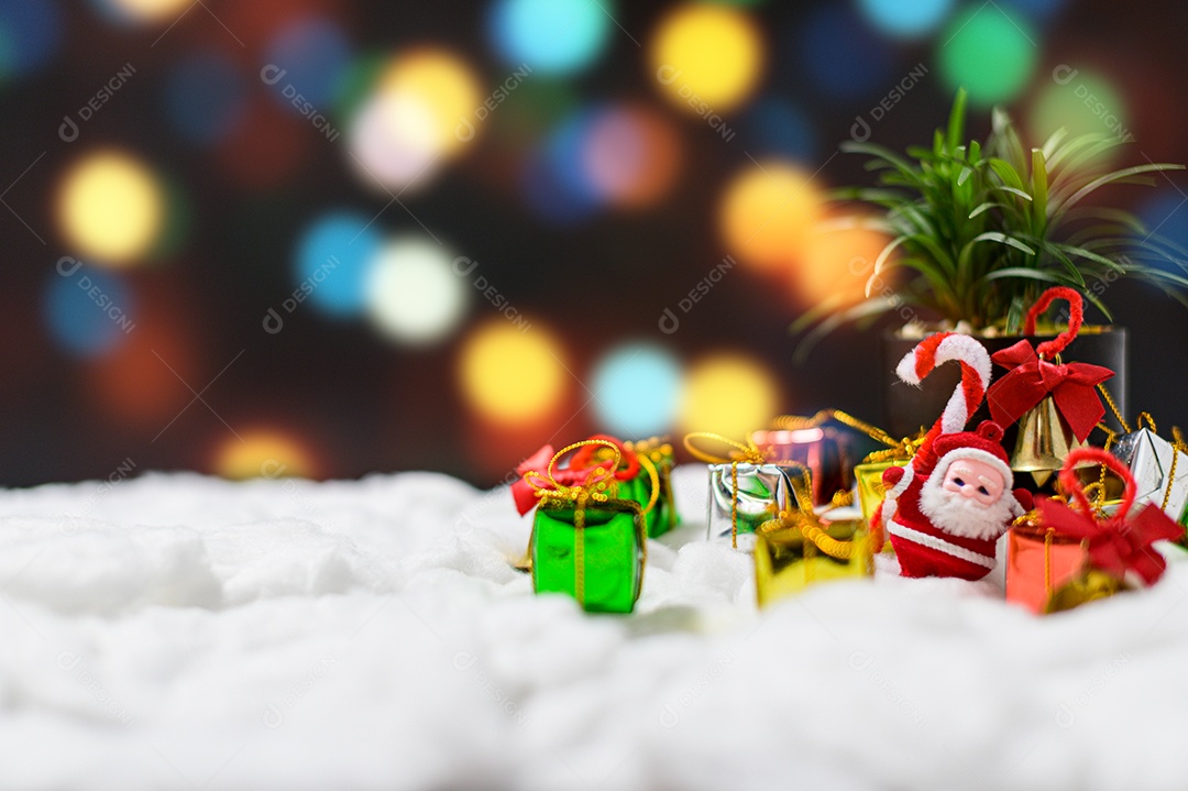 Caixa de presente feliz natal fundo isolado