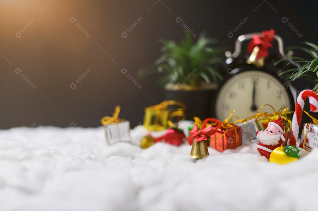 Caixa de presente feliz natal fundo isolado